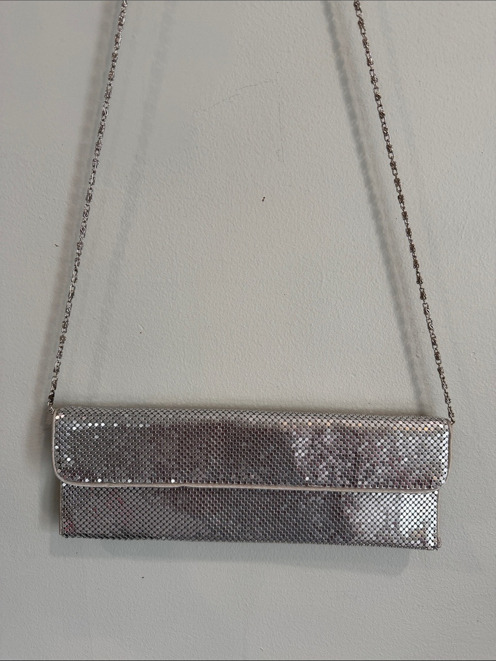 Silver Sequin /Mesh Evening‎ Clutch with Chain Strap